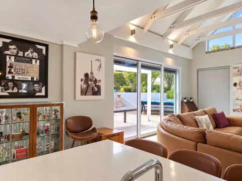 Moxie House — Collected artwork and pool-view living