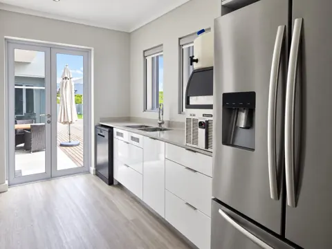 Moxie House — Kitchen utility area