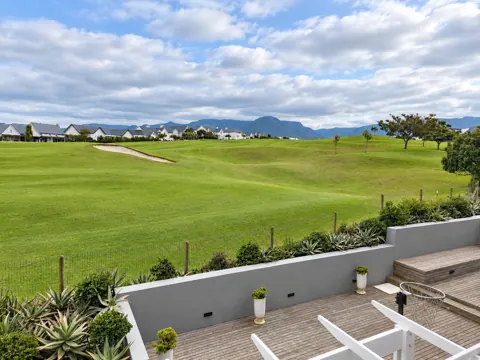 Moxie House — Mountain outlook from the upper level