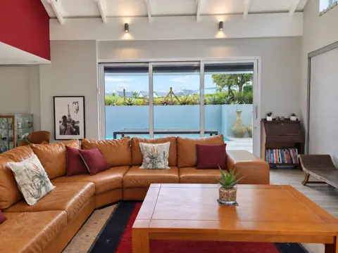 Moxie House — Artful interiors and relaxed summer living